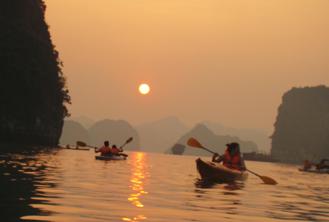 Garden Bay Legend Cruise Hotel Hạ Long Ngoại thất bức ảnh