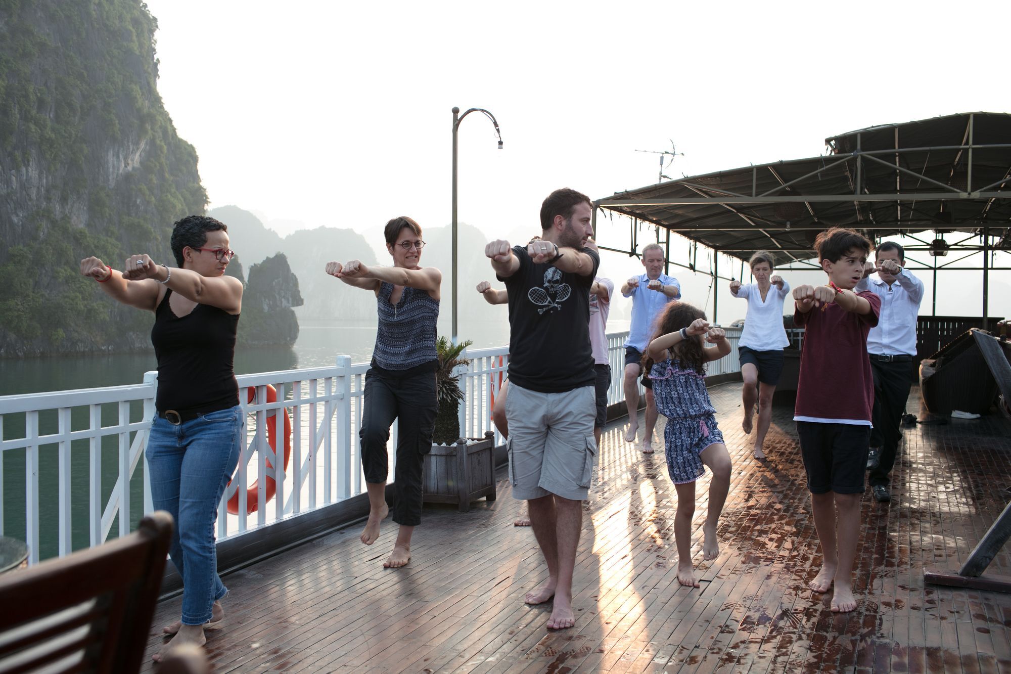 Garden Bay Legend Cruise Hotel Hạ Long Ngoại thất bức ảnh