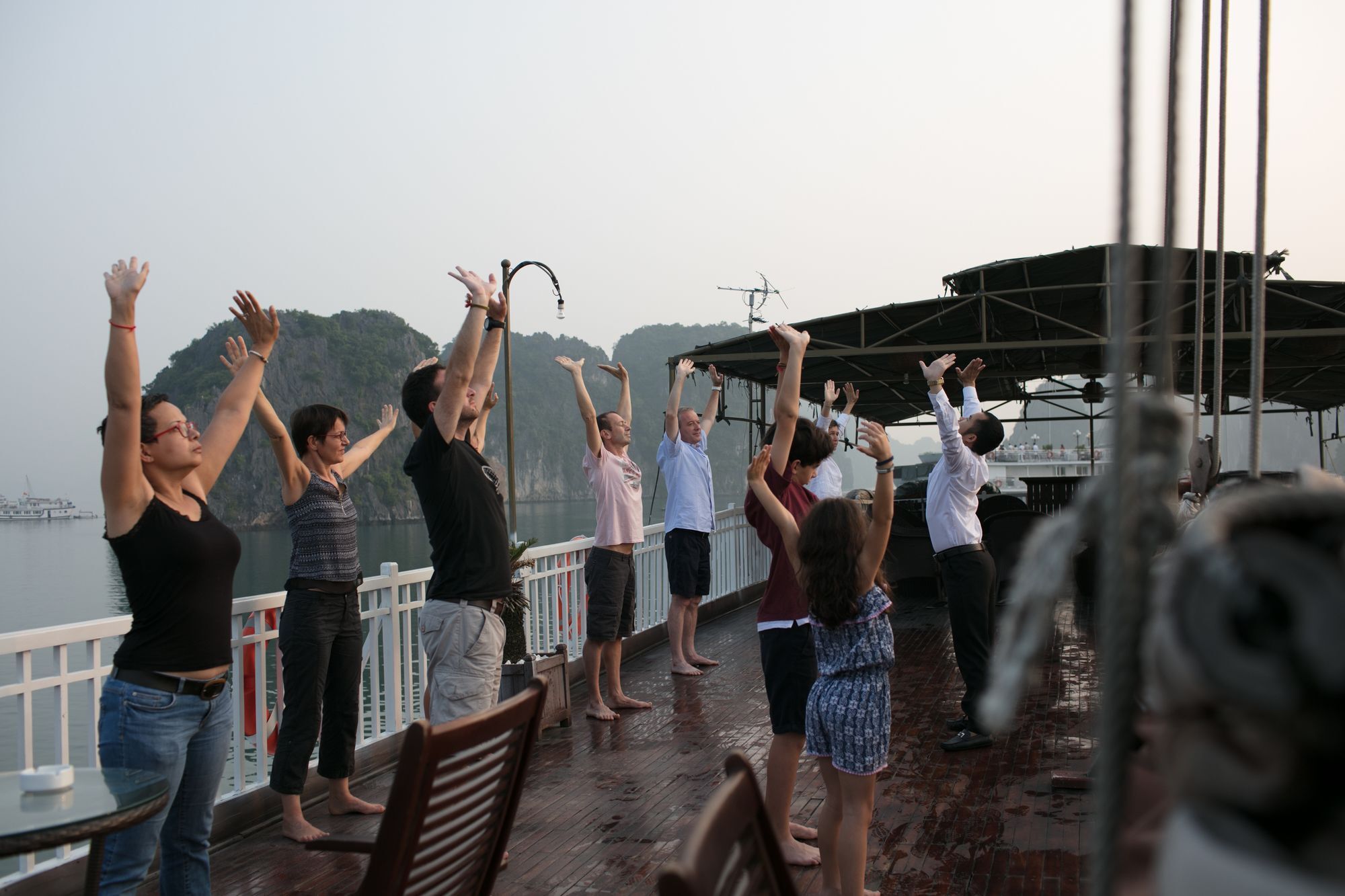 Garden Bay Legend Cruise Hotel Hạ Long Ngoại thất bức ảnh